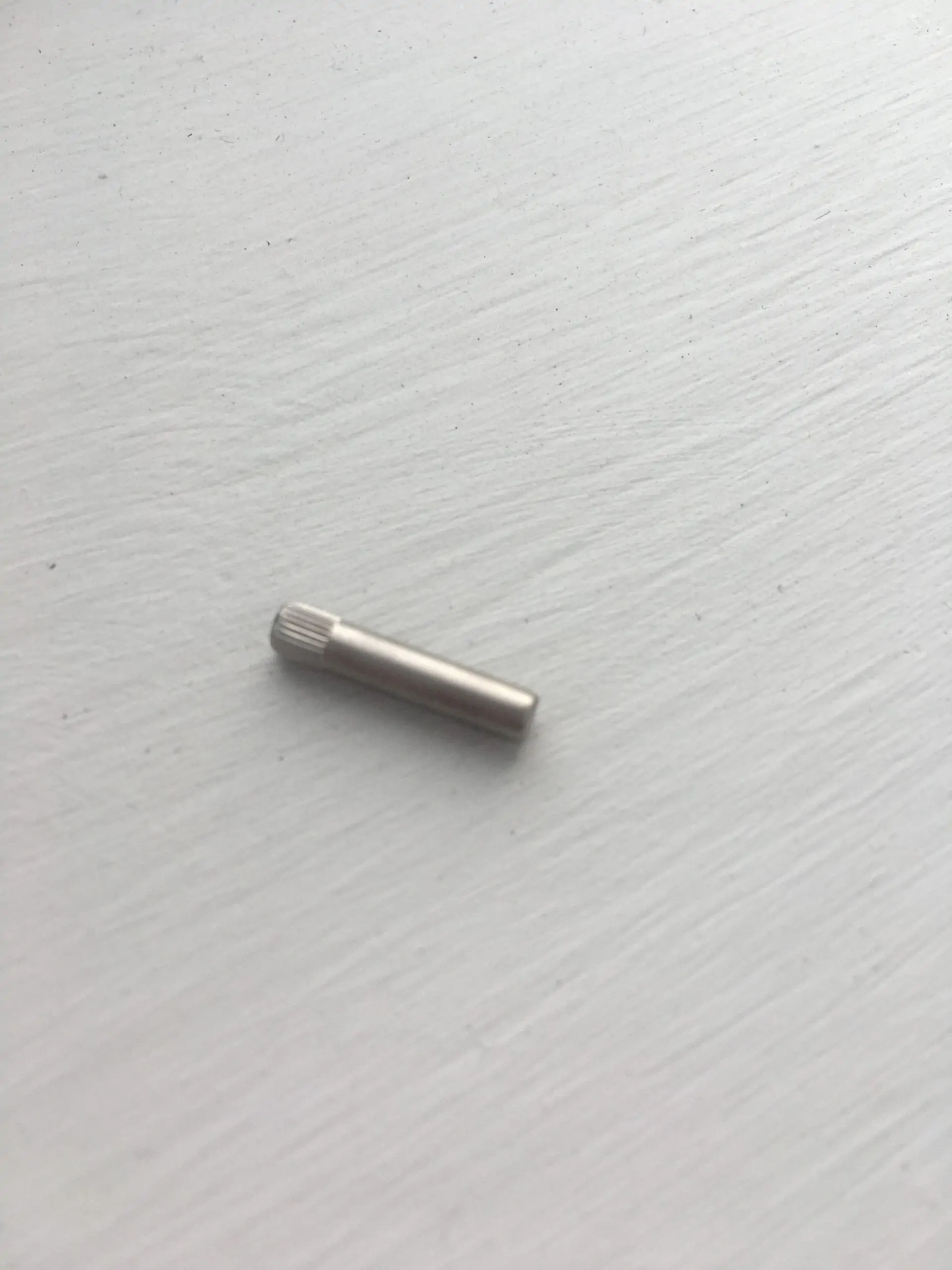 Thread guide bar