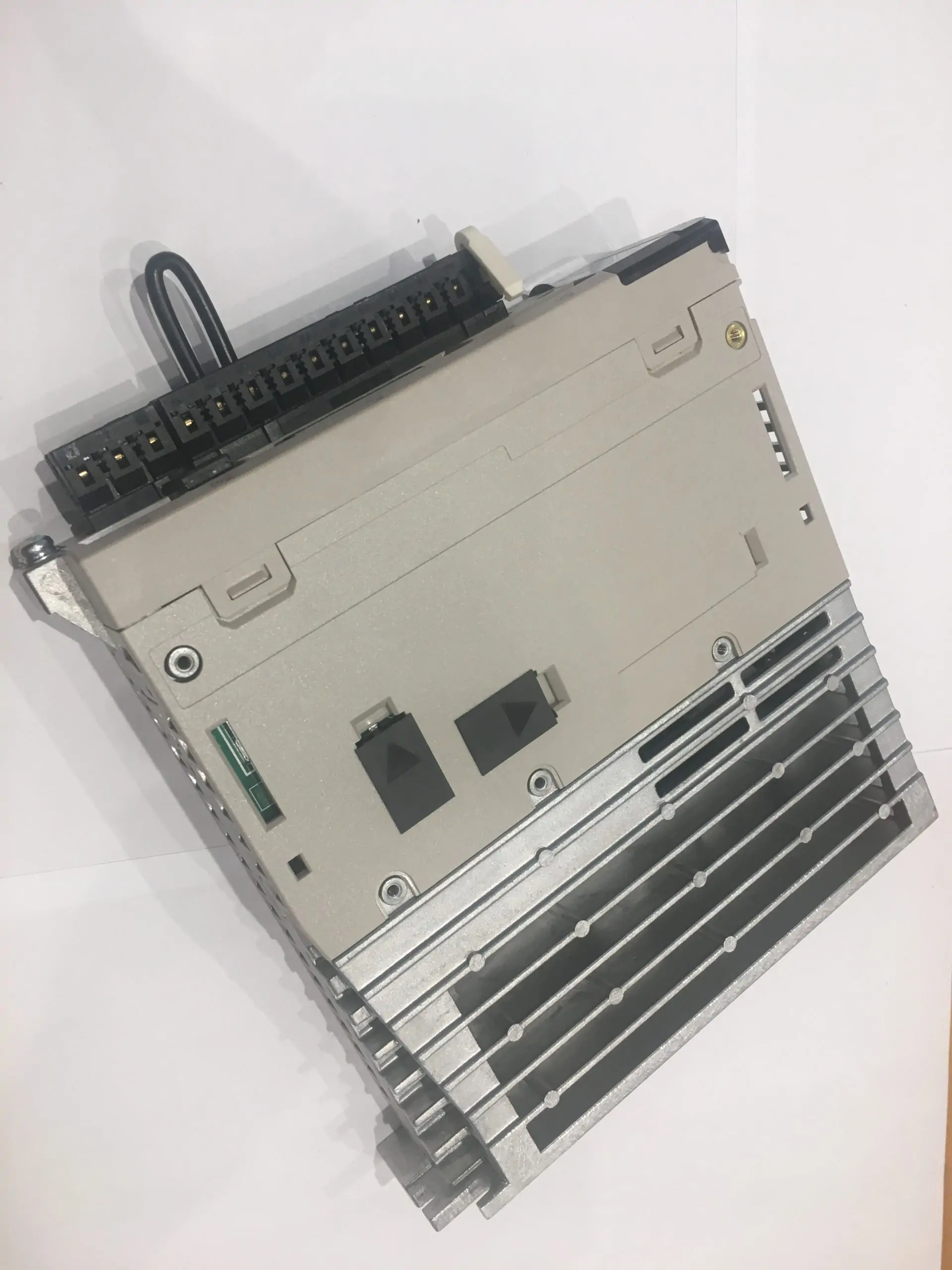 Servo Amp (X) 8 Head