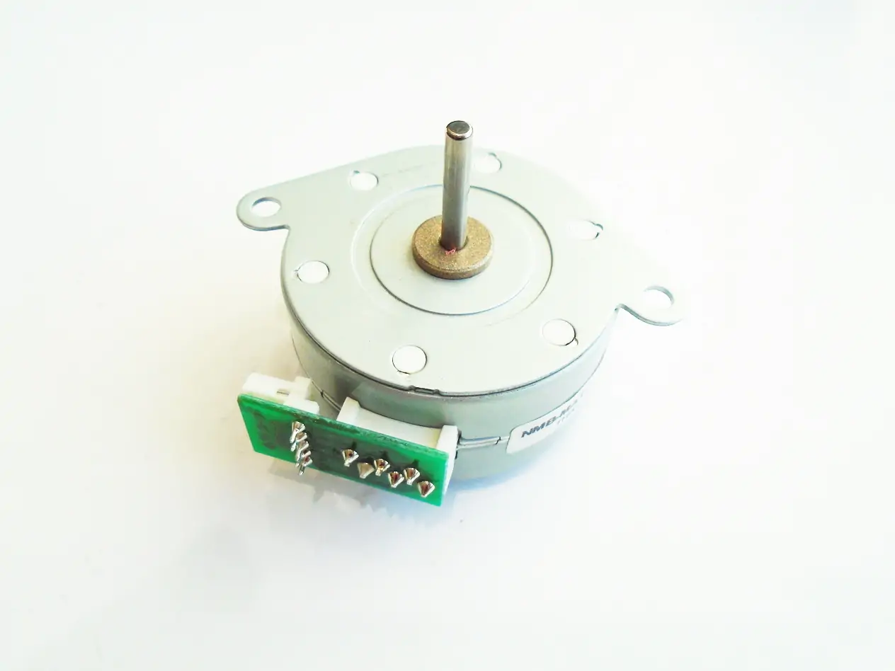 Pulse motor