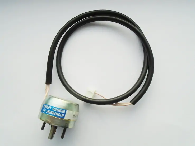 Thread cutting solenoid assy
